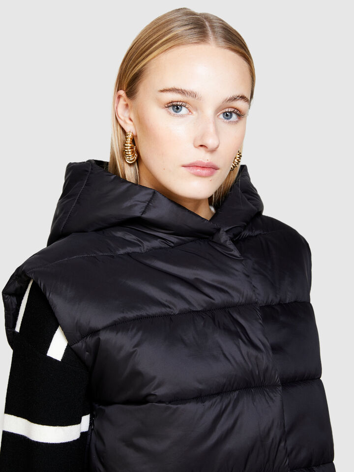 Sleeveless jacket with hood - null - Black | Sisley image number 5